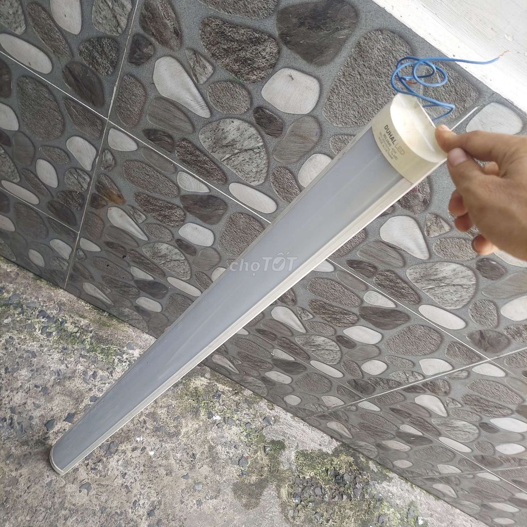 Đèn LED DUHAL LED Bán nguyệt 1m2. Mua bán Đèn tại Quận 4 Tp Hồ Chí Minh được đăng bởi Mr Sỹ hình 1