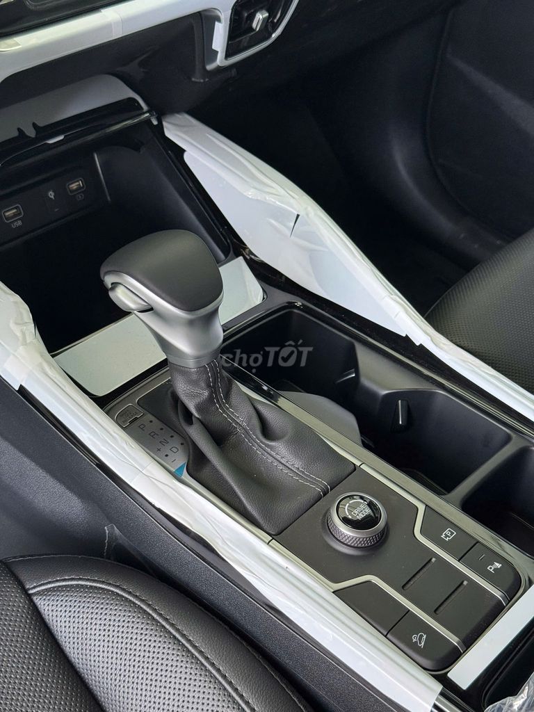 Kia Sorento 2025 Luxury 2.2 AT. Mua bán Ô tô tại Quận Bình Tân Tp Hồ Chí Minh được đăng bởi Lập Bảo  hình 9