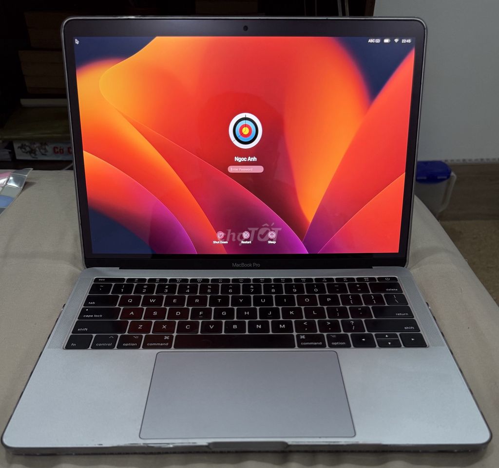 MacBook Pro 13" 2017 - i5 - RAM 8GB - SSD 256GB. Mua bán Laptop tại Thành phố Nha Trang Khánh Hòa được đăng bởi Dew Leigh hình 1