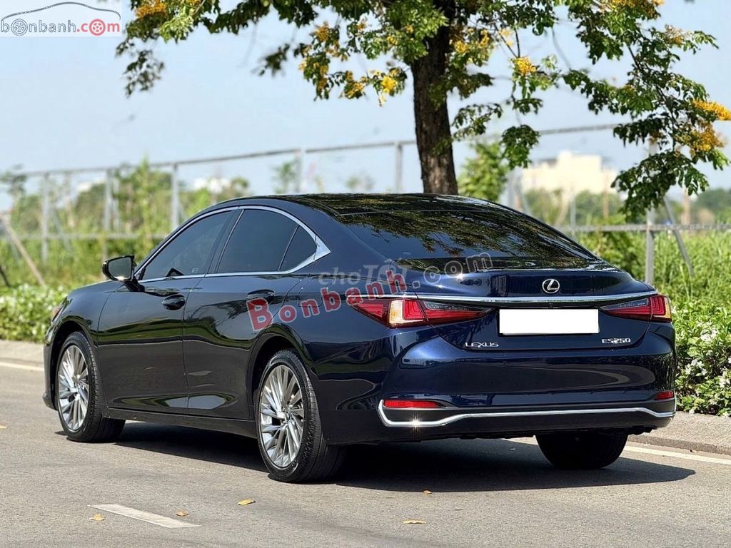 Lexus ES 250 2022. Mua bán Ô tô tại Quận Đống Đa Hà Nội được đăng bởi Nguyễn Đăng hình 2