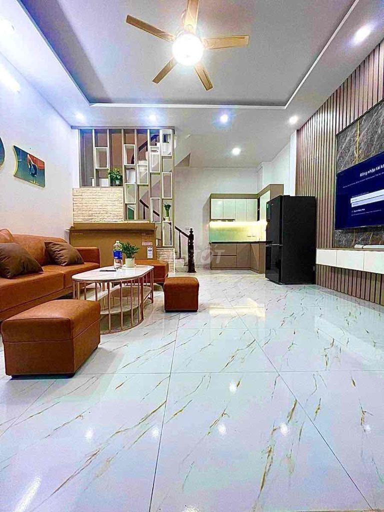 Cho thuê nhà 5 tầng 45m2 4PN Hoàng Hoa Thám