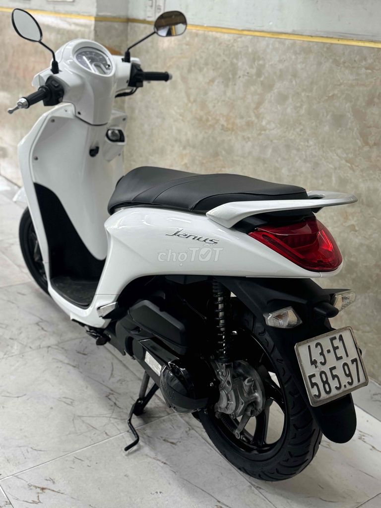 Janut khoá ga đời 2020 màu trắng đen 43E1-585.97. Mua bán Xe máy tại Quận Sơn Trà Đà Nẵng được đăng bởi Minh Dũng bán trả góp 136 vân đồn  hình 3