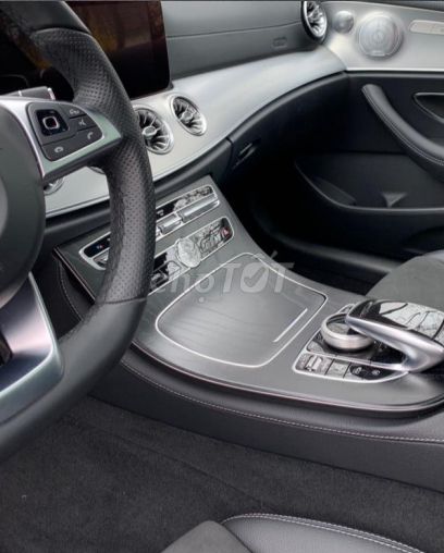 Hệ sơn khung màn hình trung tâm ô tô P689011-02-97. Mua bán Phụ tùng xe tại Quận Ba Đình Hà Nội được đăng bởi Công Ty Sơn Anh hình 1