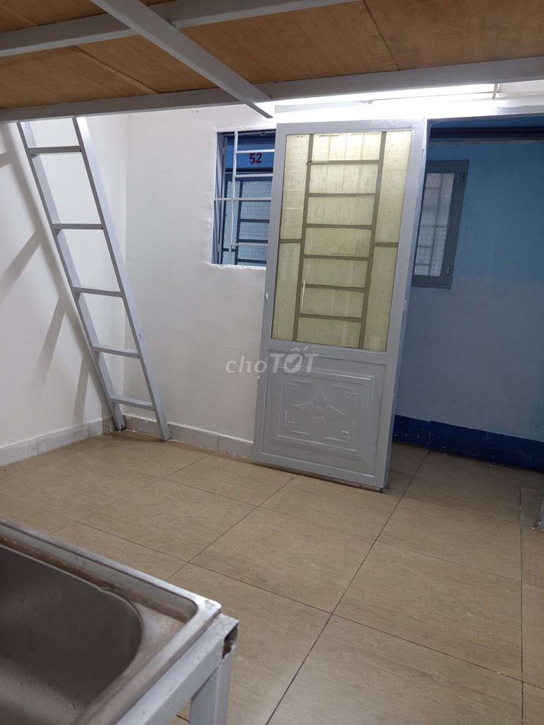 PHÒNG GIÁ RẺ NGAY ĐH VĂN HIẾN 5PHÚT GIÁ 2TR5/P, 