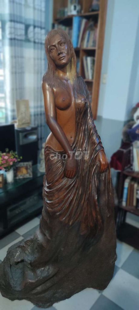 Tượng gỗ mỹ nghệ thiếu nữ nguyên khối. Mua bán Đồ sưu tầm, đồ cổ tại Quận Tân Bình Tp Hồ Chí Minh được đăng bởi Trung hình 1