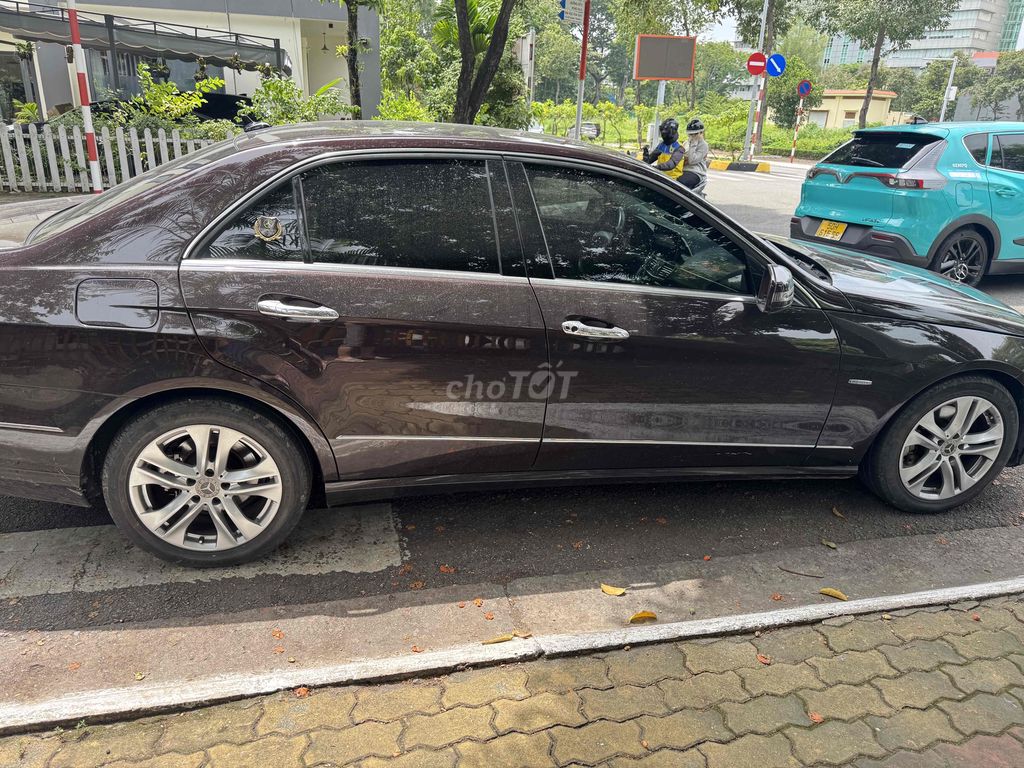 Mercedes Benz E Class 2009 - 120000 km. Mua bán Ô tô tại Huyện Hóc Môn Tp Hồ Chí Minh được đăng bởi Tran Tien hình 3