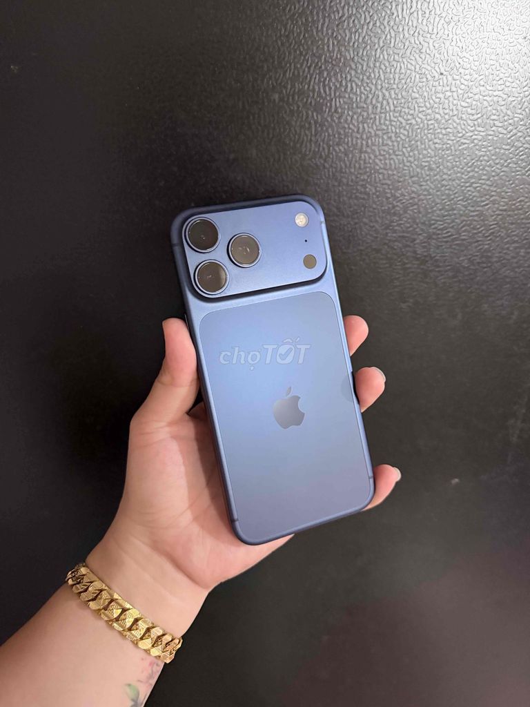 Apple iPhone 17 Pro Max 256GB Xanh Đã qua sử dụng. Mua bán Điện thoại tại Thành phố Thuận An Bình Dương được đăng bởi H O A hình 1