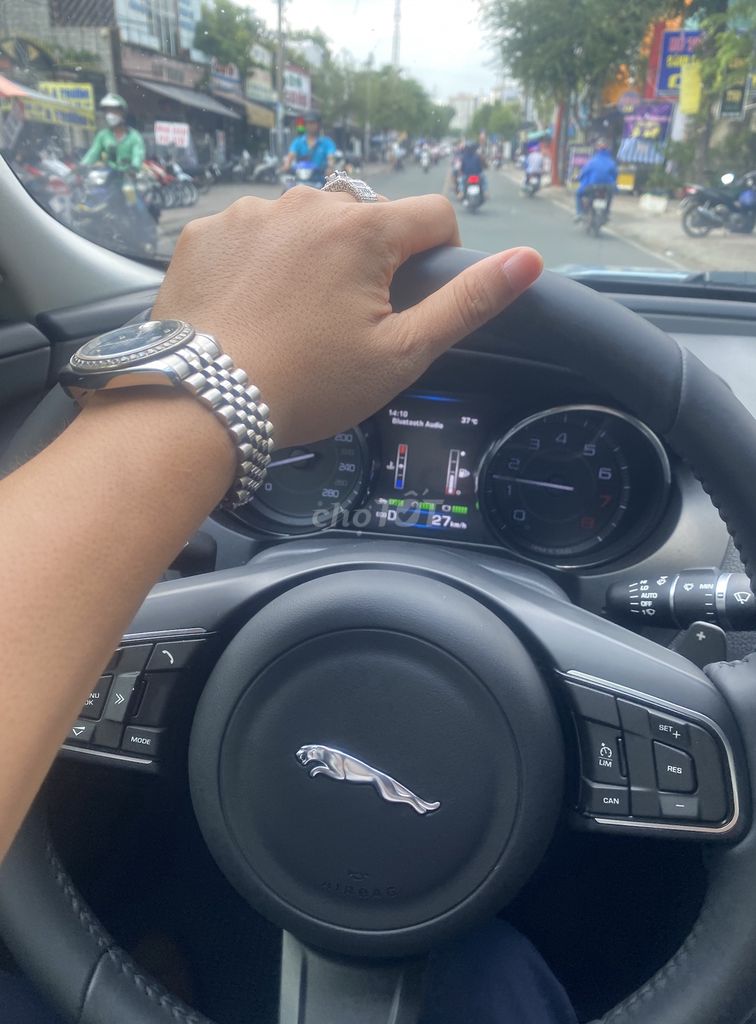 Jaguar XE 2016 Portfolio - 55000 km. Mua bán Ô tô tại Thành phố Thủ Đức Tp Hồ Chí Minh được đăng bởi Quynh Nguyen hình 1