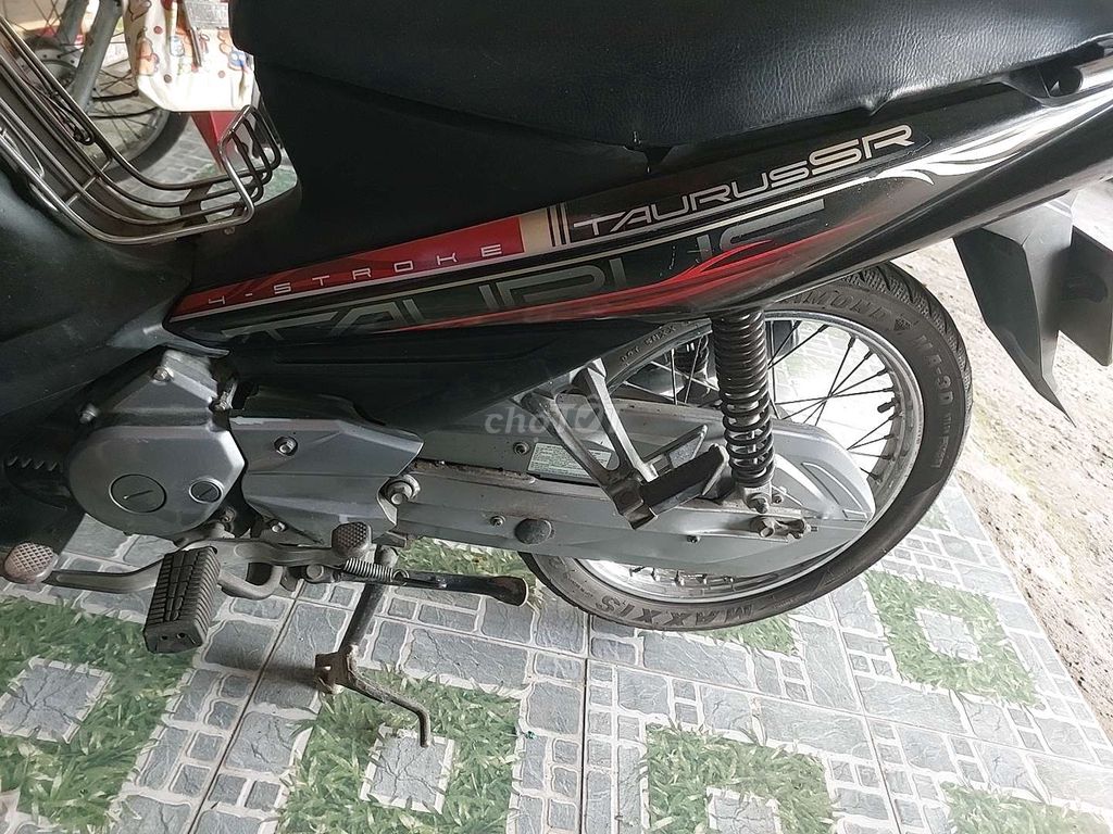 Yamaha Taurus đỏ, xe số. Mua bán Xe máy tại Huyện Châu Thành Tiền Giang được đăng bởi phan huy Cường hình 3