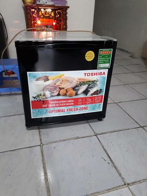 Tủ lạnh Toshiba mini 50lít. Lạnh nhanh
