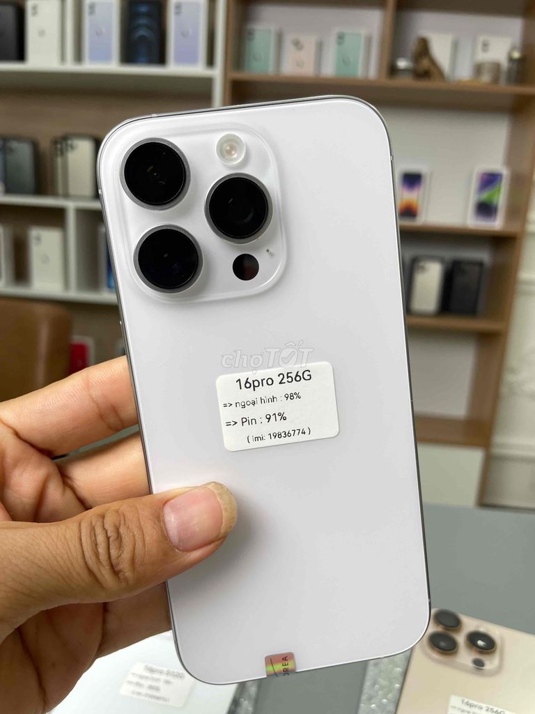 Apple iPhone 16 Pro 256GB Trắng Zin áp Zin ốc. Mua bán Điện thoại tại Quận Gò Vấp Tp Hồ Chí Minh được đăng bởi Icon Mobile hình 1