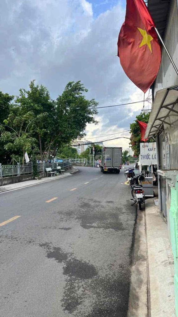 Mặt tiền nguyên căn cho thuê kinh doanh và ở