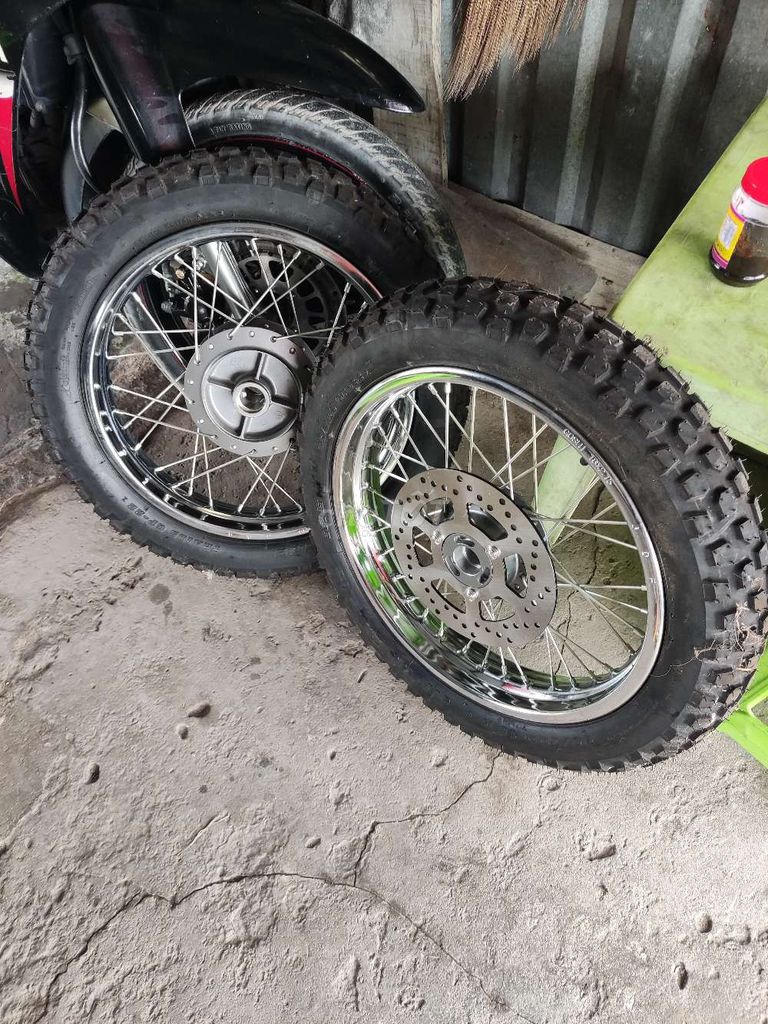 Cặp bánh căm zin chính hãng Yamaha mới. Mua bán Phụ tùng xe tại Huyện Đức Hòa Long An được đăng bởi Minh Hoàng hình 2