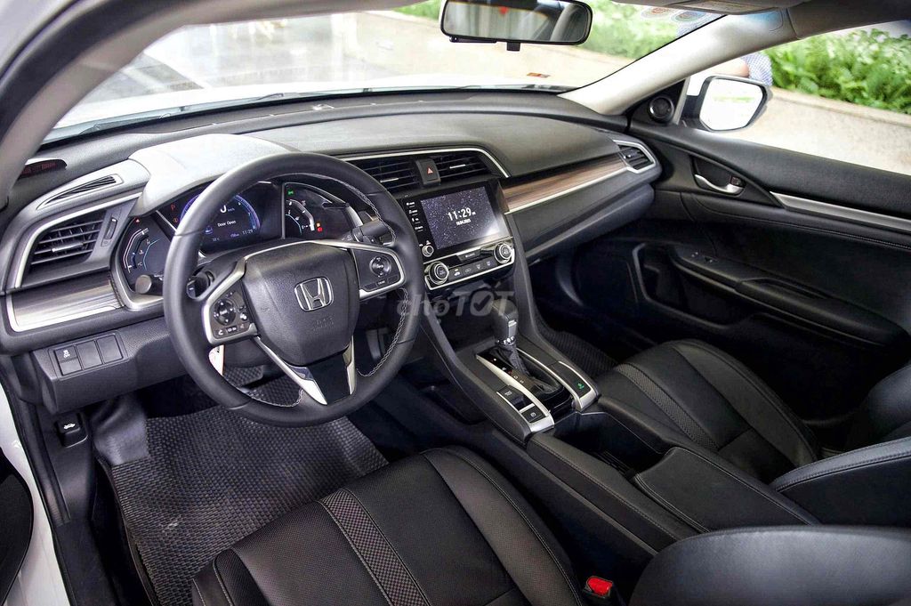 CIVIC G 2021 MỚI NHẤT VN- ODO: CHỈ 8.000KM, 1 CHỦ. Mua bán Ô tô tại Quận 10 Tp Hồ Chí Minh được đăng bởi PC Trương hình 11