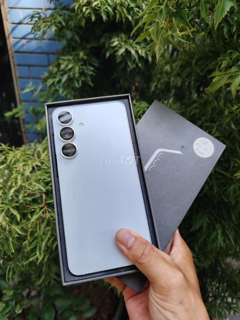 Samsung S25 Plus Bạc. Mua bán Điện thoại tại Quận Tân Phú Tp Hồ Chí Minh được đăng bởi Hàng Chất Giá Rẻ hình 1