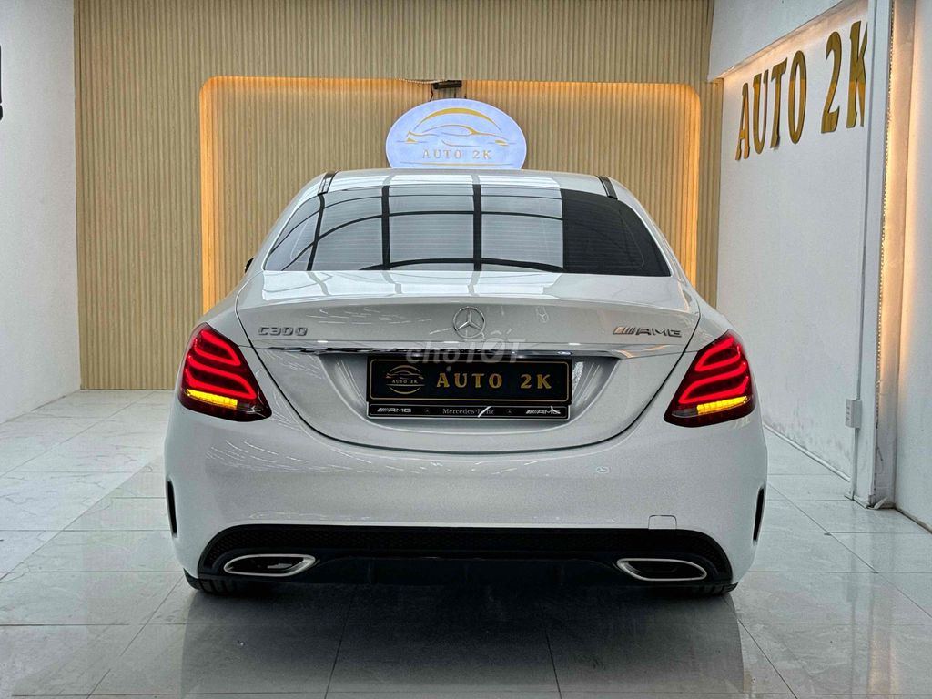 Mercedes C300 AMG sx 2018 full đồ chơi rẻ nhất VN. Mua bán Ô tô tại Thành phố Thủ Đức Tp Hồ Chí Minh được đăng bởi Võ Văn Kiệt hình 5