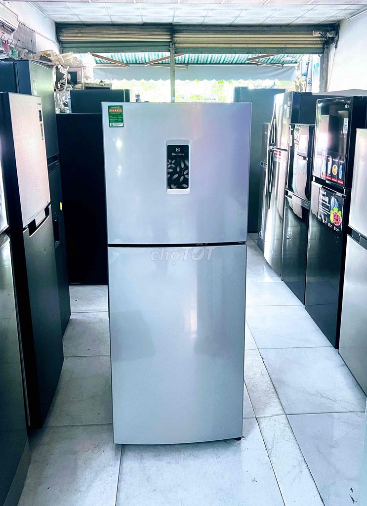 Tủ ELECTROLUX 210 Lít .Tiết kiệm điện.Ngăn Đá rộng. Mua bán Tủ lạnh tại Thành phố Thuận An Bình Dương được đăng bởi ĐIỆN MÁY HÙNG PHƯƠNG hình 1
