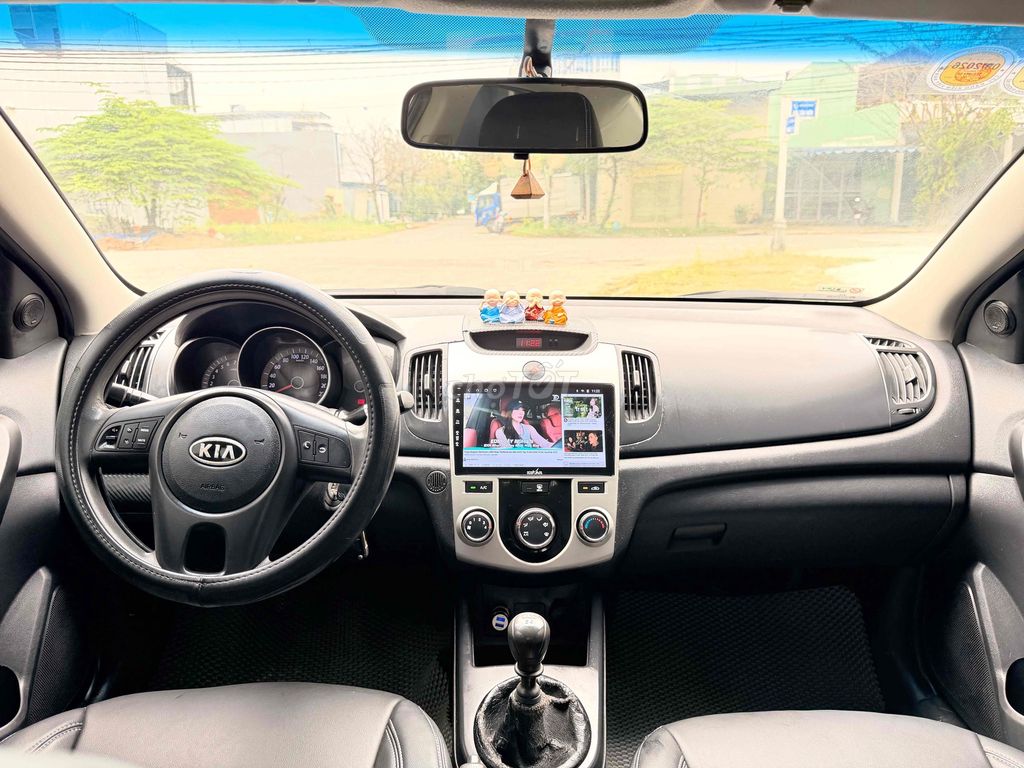 Kia Cerato 2009 MT. Mua bán Ô tô tại Quận Cẩm Lệ Đà Nẵng được đăng bởi Phạm Tuân hình 4