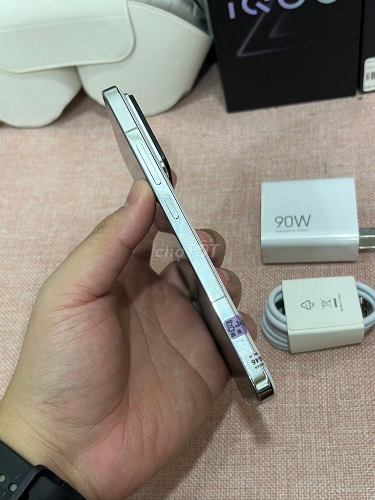 Xiaomi Mi 14 12/256 Trắng sạc 90w có ship COD. Mua bán Điện thoại tại Quận Hoàng Mai Hà Nội được đăng bởi Trần Ngọc Hiếu hình 3