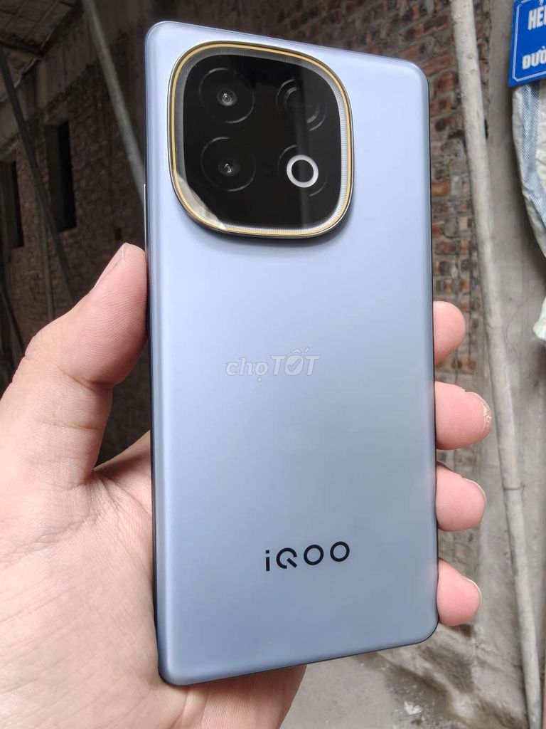 IQOO Z10 Turbo Plus 12/256 đẹp keng sạc 24 lần. Mua bán Điện thoại tại Quận Ba Đình Hà Nội được đăng bởi Chẻ na phone giá tốt  hình 1