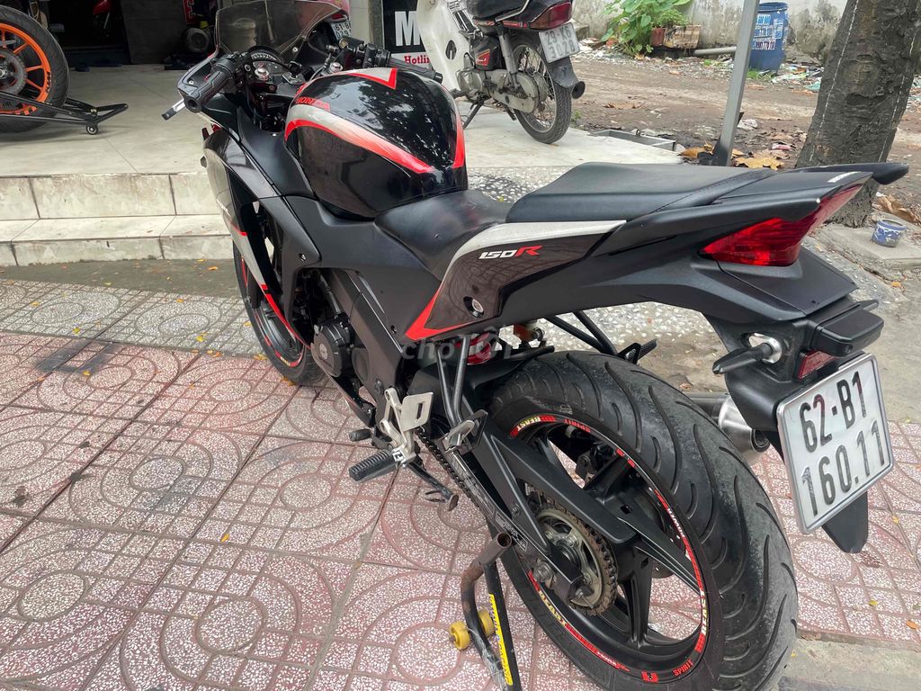 Honda CBR150R nhập thái biển số 62. Mua bán Xe máy tại Huyện Bình Chánh Tp Hồ Chí Minh được đăng bởi Phong Vũ hình 4