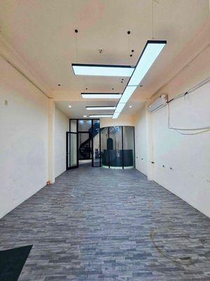 NHÀ 4 TẦNG MỚI MT HÀM NGHI , TRÊN 4 PHÒNG RỘNG ĐẸP