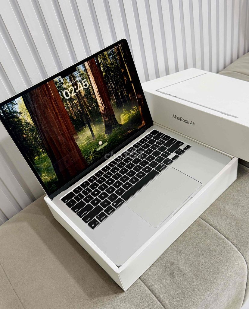 Macbook Air M4 13 inch 24GB/256GB như mới. Mua bán Laptop tại Quận Đống Đa Hà Nội được đăng bởi Lâm Bảo Tuyên hình 1