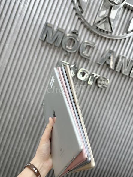 Apple iPad Pro 9.7 WiFi 32GB Bạc. Mua bán Máy tính bảng tại Quận 1 Tp Hồ Chí Minh được đăng bởi Hội Đồ Điện Tử hình 1