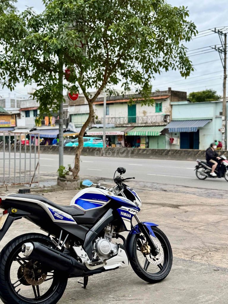 Yamaha Fz150i đẹp, liền lạc, zin mới về cần gả. Mua bán Xe máy tại Thành phố Dĩ An Bình Dương được đăng bởi Cửa hàng Motor Xuân Bình  hình 5