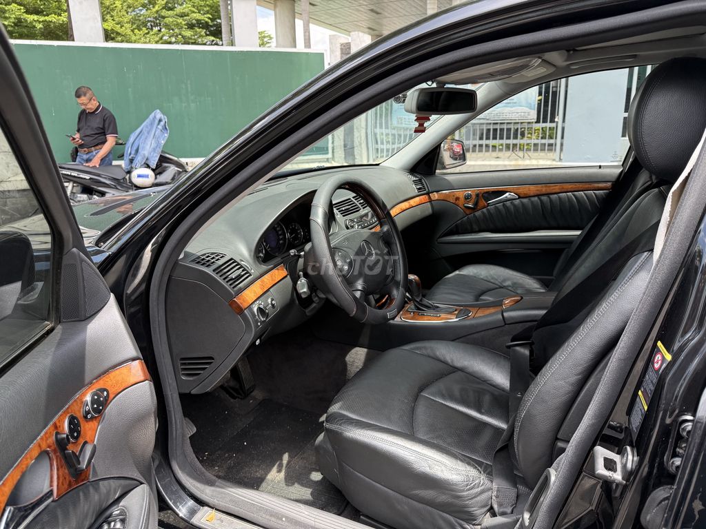 Mer E280 đời 2006 xe đẹp chính chủ bán. Mua bán Ô tô tại Quận Tân Bình Tp Hồ Chí Minh được đăng bởi Minh Đức hình 14