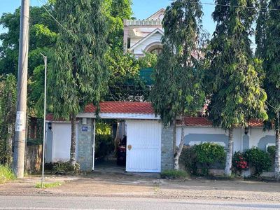 cần bán nhà biệt thự phố có sân vườn, mặt tiền QL80, gần chợ Nha Mân. Mua bán nhà ở tại Huyện Châu Thành Đồng Tháp được đăng bởi Phan Hữu Hà