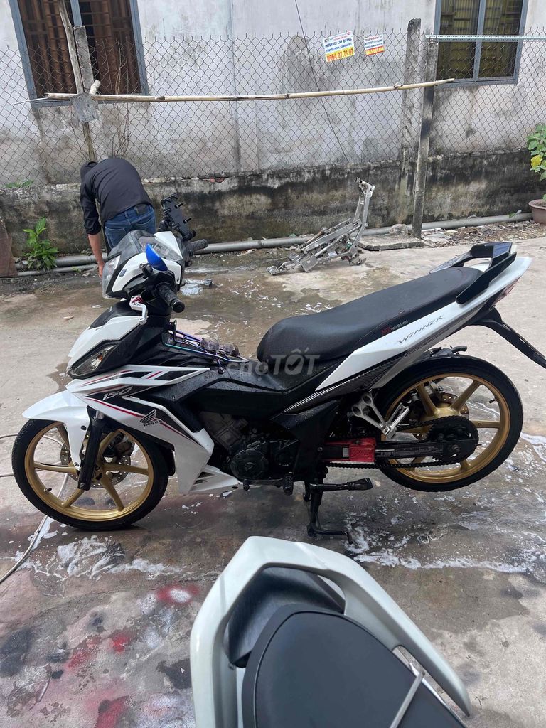 Honda Winner V1 2019 Trắng đen. Mua bán Xe máy tại Quận Cái Răng Cần Thơ được đăng bởi Cầm Đồ Minh Tấn hình 1
