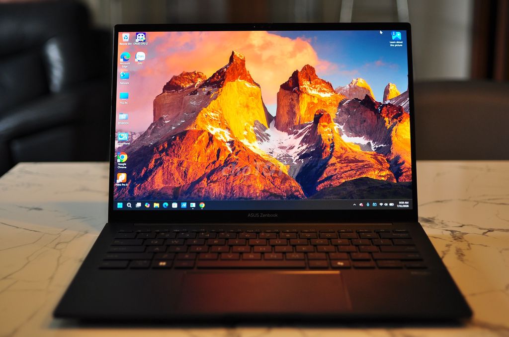 ASUS Zenbook Ultra 5 225H, 16GB, 3K OLED cảm ứng. Mua bán Laptop tại Quận 7 Tp Hồ Chí Minh được đăng bởi lam nguyên  hình 1