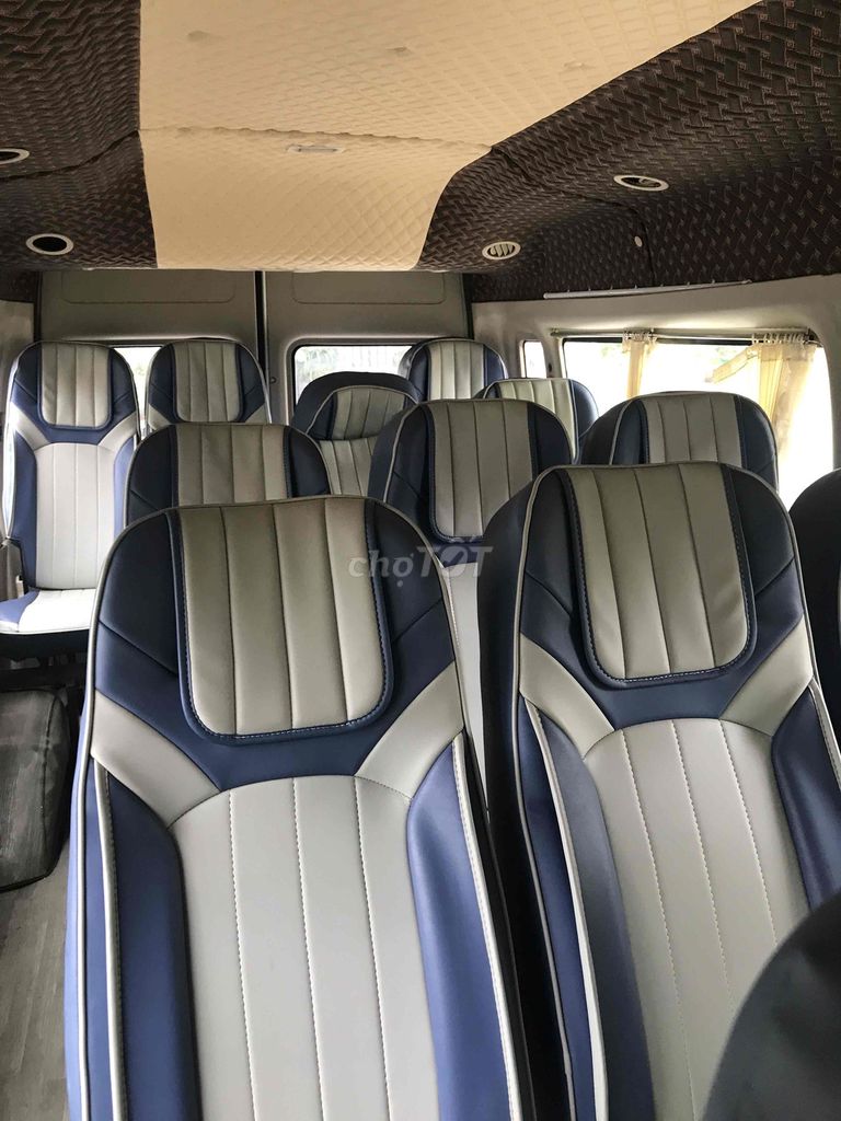 Ford Transit Luxury 2018 Белый Вьетнам