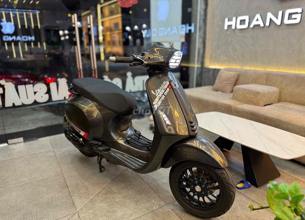 cần bán con vespa đã lên đồ chơi nhiều. Mua bán Xe máy tại Thành phố Thủ Dầu Một Bình Dương được đăng bởi Hoàng An hình 2