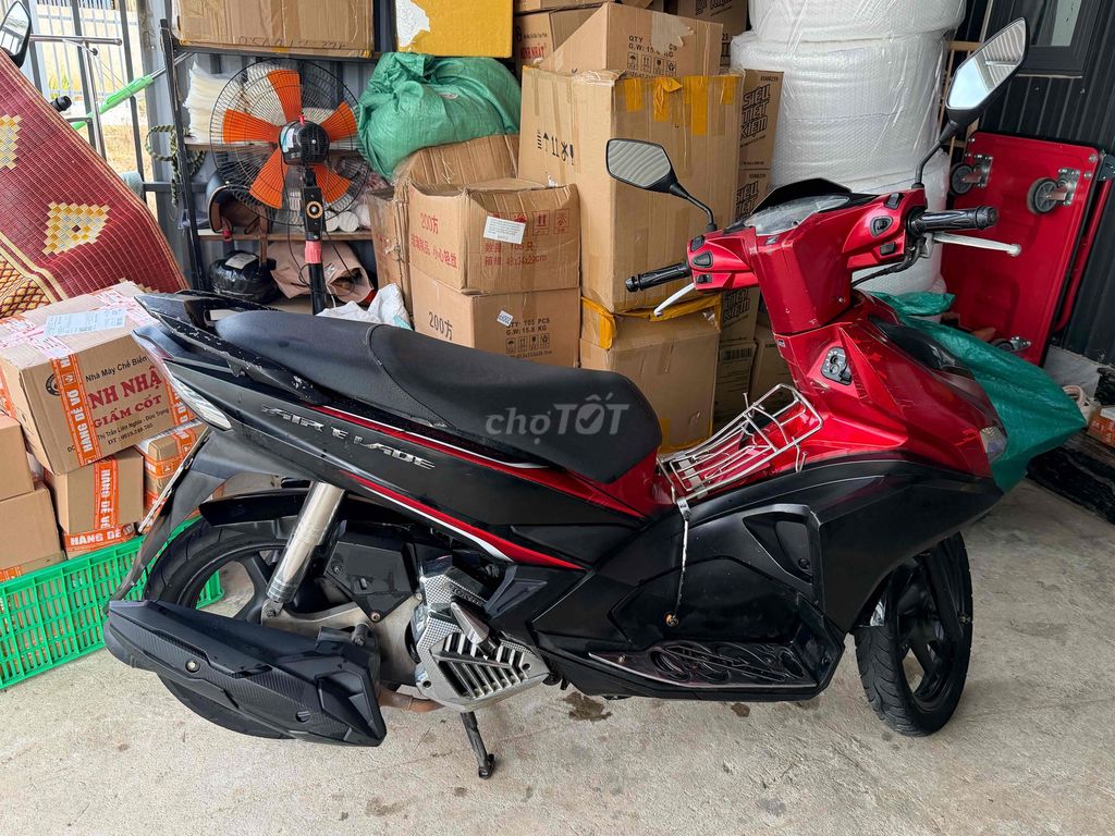 Honda Air Blade 2016 Đỏ đen. Mua bán Xe máy tại Thành phố Đà Lạt Lâm Đồng được đăng bởi Mai Dung hình 1