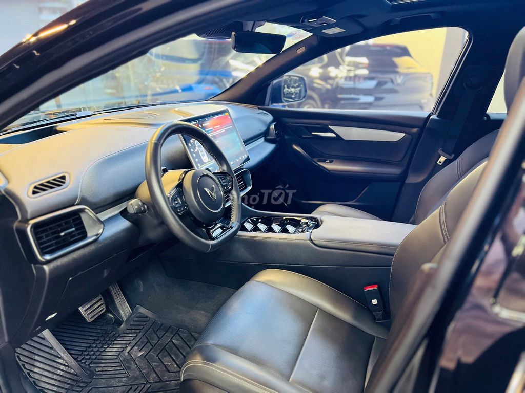 VINFAST VF8 PLUS – XE LƯỚT CHUẨN ĐẸP, SẴN XE GIAO. Mua bán Ô tô tại Quận Long Biên Hà Nội được đăng bởi Phạm Thị Hương hình 5