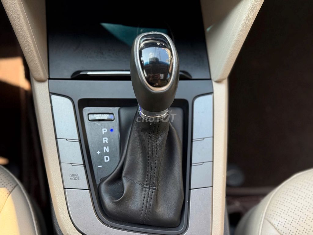 Hyundai Elantra 1.6 AT 2018 màu trắng. Mua bán Ô tô tại Thành phố Thuận An Bình Dương được đăng bởi Thắng Trần Auto hình 17