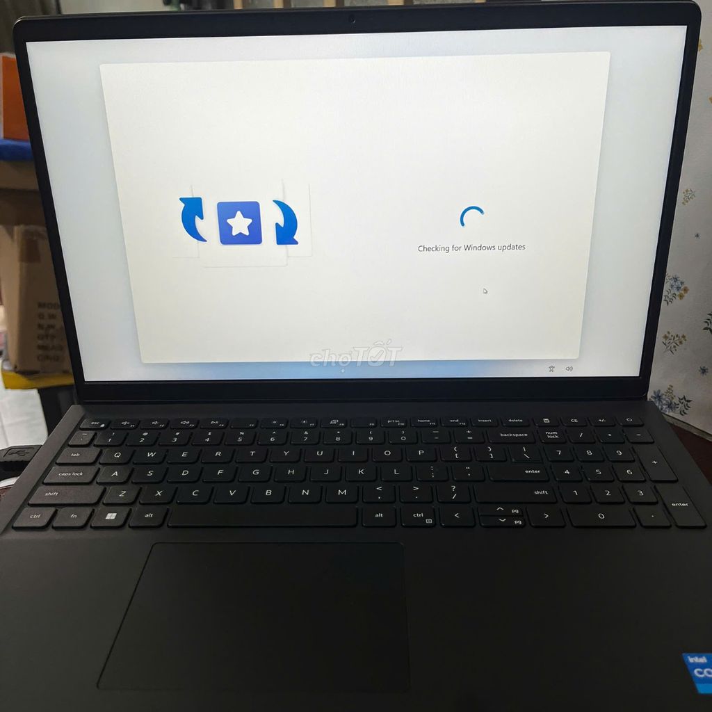 Dell 15 i5-13th/8GB/512GB/15.6" Cảm ứng Mới 100%. Mua bán Laptop tại Thành phố Thủ Dầu Một Bình Dương được đăng bởi Nguyễn Quang Hùng hình 1