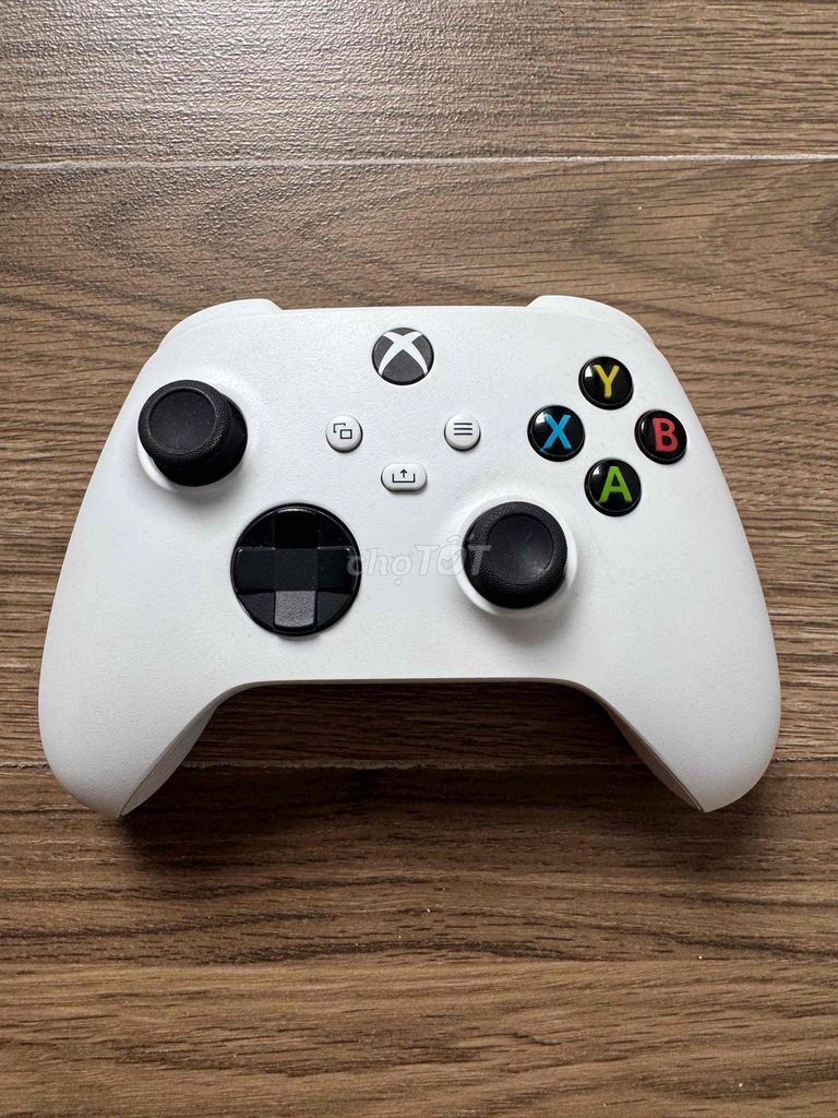 Tay cầm Xbox Series X Trắng đã sử dụng. Mua bán Thiết bị chơi game tại Quận 7 Tp Hồ Chí Minh được đăng bởi Tai Tan Nguyen hình 1