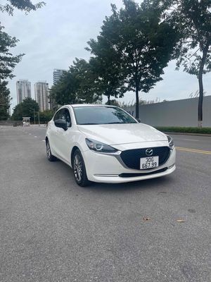 Bán Mazda 2 2021 số tự động, màu trắng, xe mới 5va