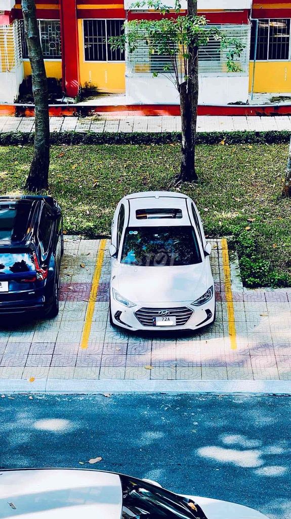 Hyundai Elantra 2018 2.0 AT - 70000 km Chính chủ