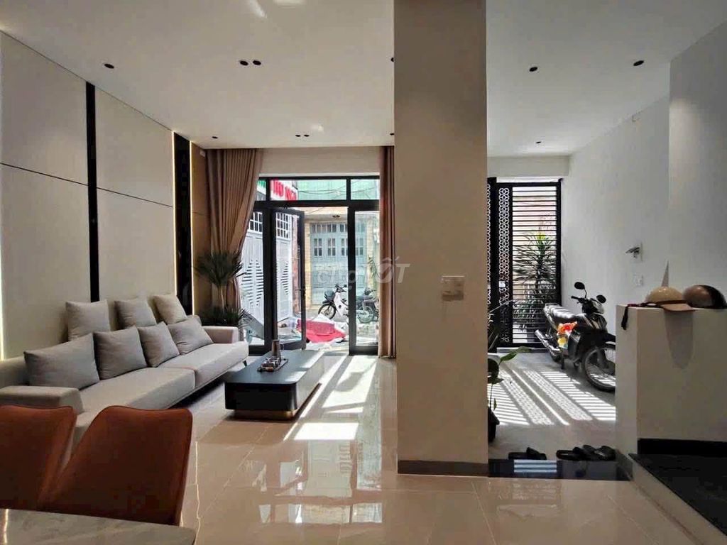 Аренда · 3 комн. · Quận Thanh Khê, ул. Đường Trần Cao Vân