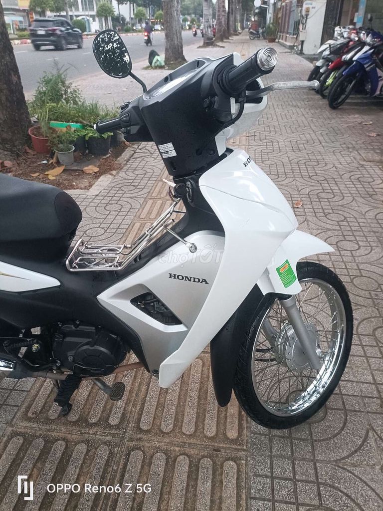 Honda Wave 2022 Trắng. Mua bán Xe máy tại Thành phố Bà Rịa Bà Rịa - Vũng Tàu được đăng bởi  THANH KIM hình 3