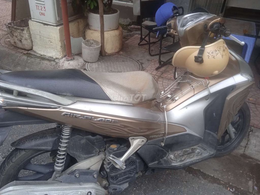 Cần bán xe ga đẹp Honda Airblade nguyên bản. Mua bán Xe máy tại Huyện Thuỷ Nguyên Hải Phòng được đăng bởi Bui khac dung  hình 1