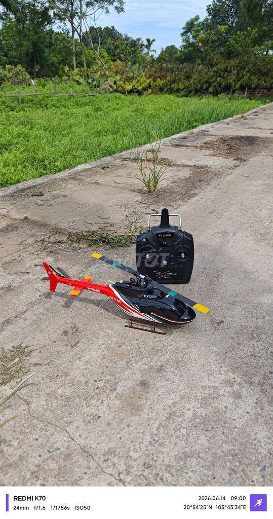 Máy bay điều khiển Yuxiang F08 Đỏ Đen 2 pin