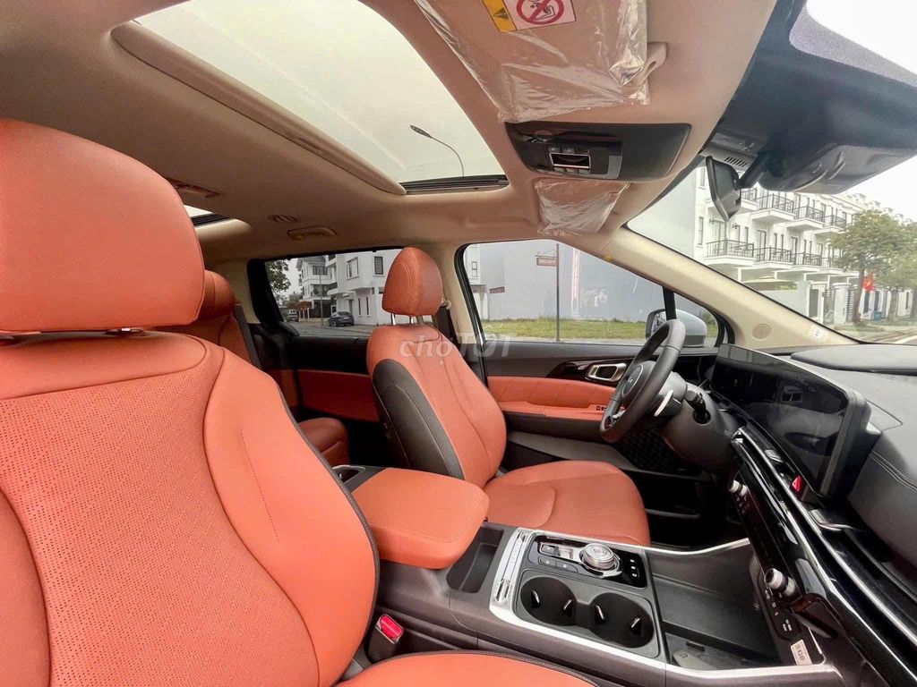 KIA CARNIVAL - ƯU ĐÃI GIẢM GIÁ - QUÀ TẶNG BHVC XE. Mua bán Ô tô tại Quận Tân Phú Tp Hồ Chí Minh được đăng bởi ĐẠI LÝ MAZDA KIA HCM hình 4