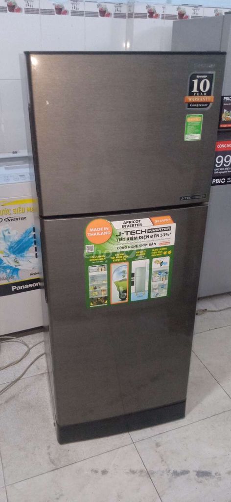 Tủ lạnh Sharp 196l inverter