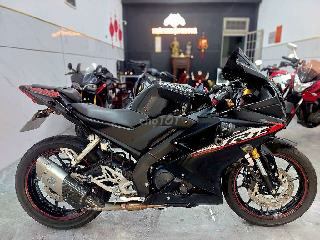 YAMAHA R15 V.3 DATE 2018