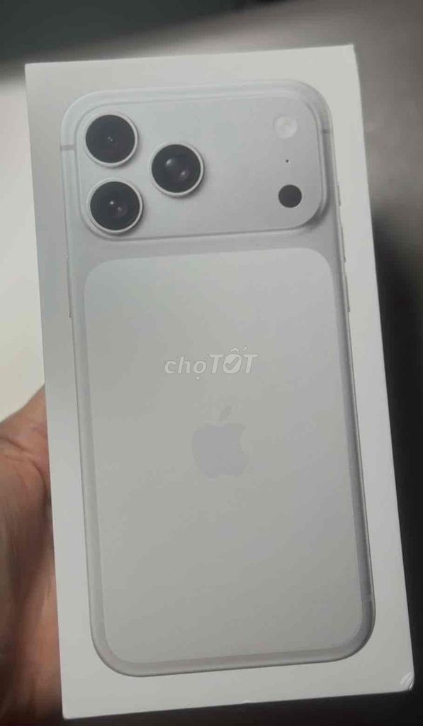 IPhone 17 Pro Max 256GB Bạc Newseal. Mua bán Điện thoại tại Thành phố Vĩnh Long Vĩnh Long được đăng bởi Thảo Nhi hình 1